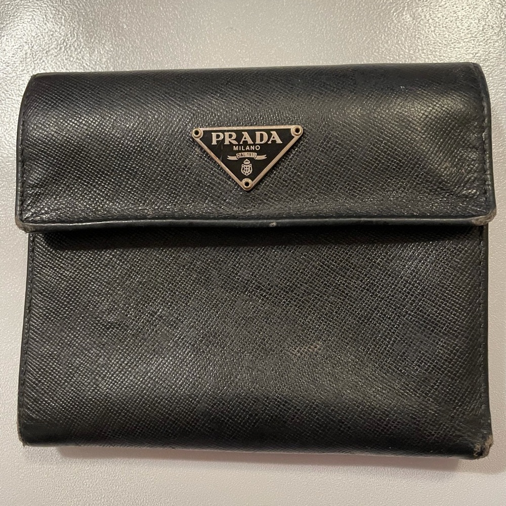 Prada saffiano wallet with triangle logo, certificate of authenticity included
